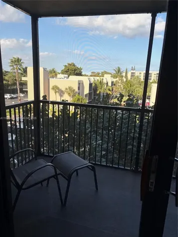 17 Royal Palm Way Boca Raton FL 33432