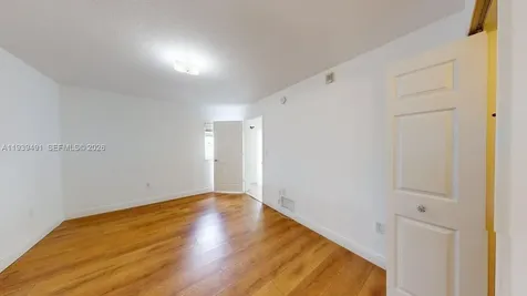 2415 NW 16th St Road Miami FL 33125