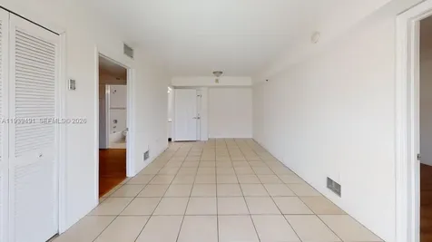 2415 NW 16th St Road Miami FL 33125