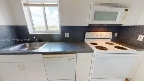 2415 NW 16th St Road Miami FL 33125