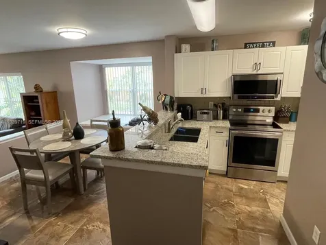 4767 Via Palm Lakes West Palm Beach FL 33417