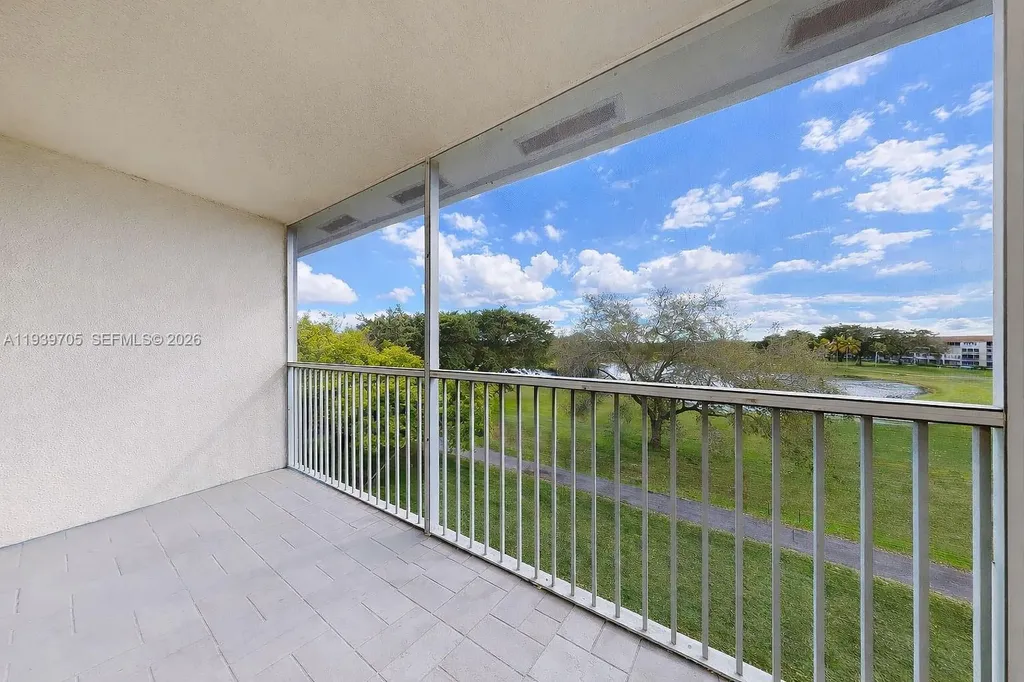 13450 SW 3rd Street Pembroke Pines FL 33027