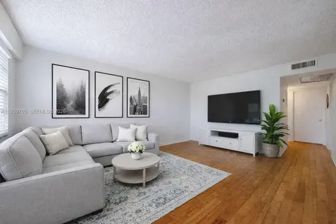 13450 SW 3rd Street Pembroke Pines FL 33027