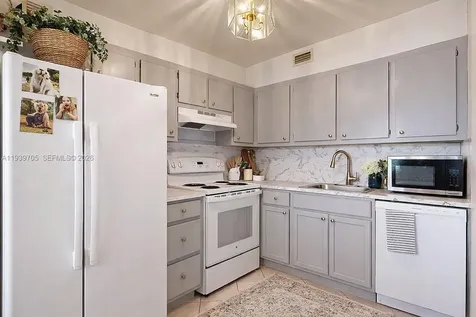 13450 SW 3rd Street Pembroke Pines FL 33027