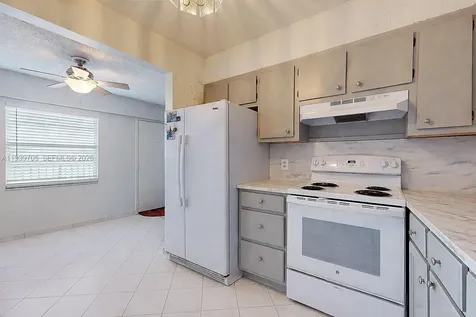 13450 SW 3rd Street Pembroke Pines FL 33027