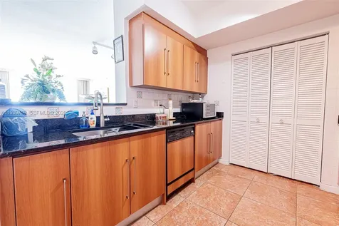 335 S Biscayne Boulevard Miami FL 33131