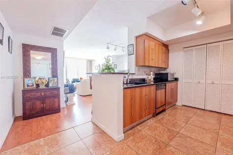 335 S Biscayne Boulevard Miami FL 33131