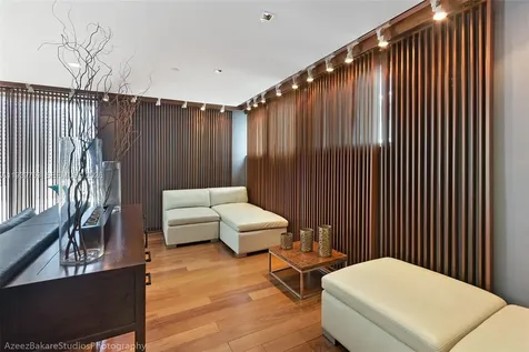 335 S Biscayne Boulevard Miami FL 33131