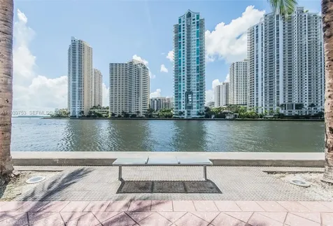 335 S Biscayne Boulevard Miami FL 33131