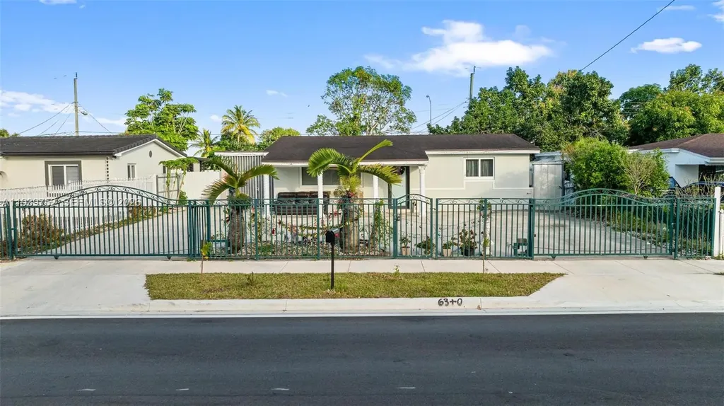 325 SE 9th Avenue Hialeah FL 33010