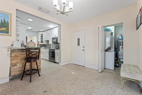 325 SE 9th Avenue Hialeah FL 33010