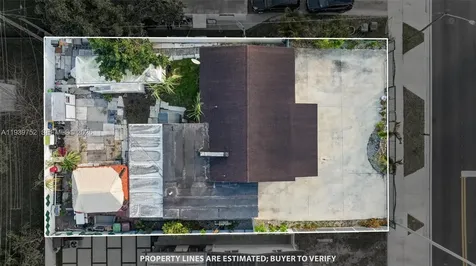 325 SE 9th Avenue Hialeah FL 33010