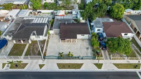 325 SE 9th Avenue Hialeah FL 33010