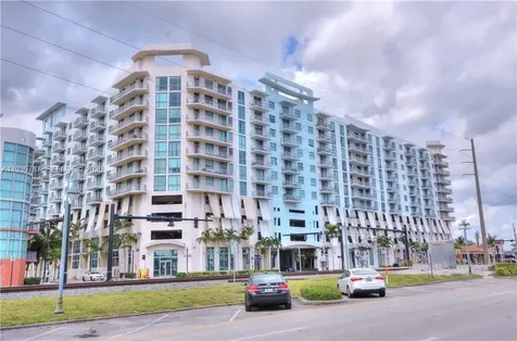 140 S Dixie Highway Hollywood FL 33020