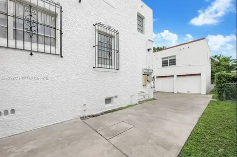 1736 SW 9th Street Miami FL 33135