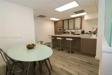 7452 SW 48th Street Miami FL 33155