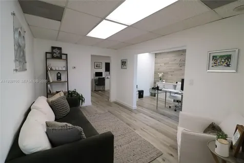 7452 SW 48th Street Miami FL 33155