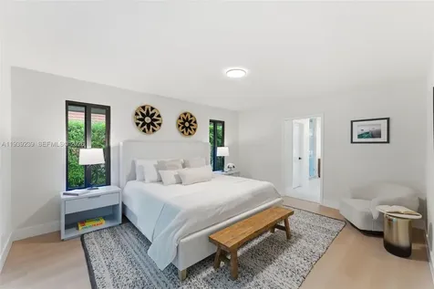 2 Dunbar Road Palm Beach Gardens FL 33418