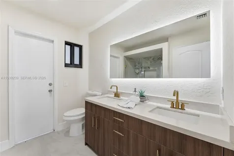 2 Dunbar Road Palm Beach Gardens FL 33418