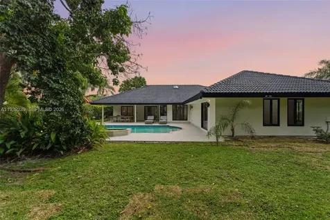 2 Dunbar Road Palm Beach Gardens FL 33418