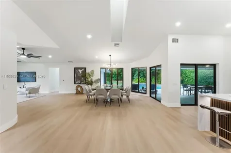 2 Dunbar Road Palm Beach Gardens FL 33418