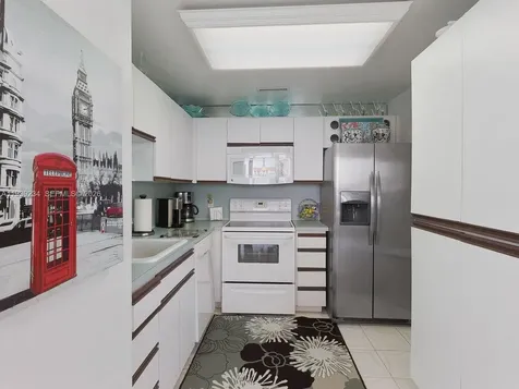 3505 S Ocean Drive Hollywood FL 33019