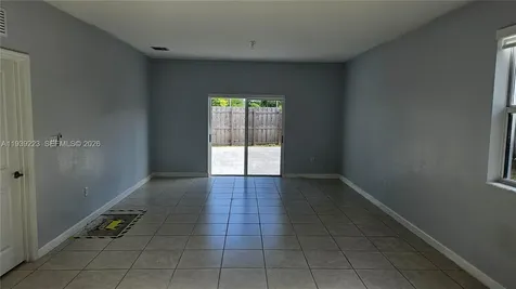 1433 SE 27th Terrace Homestead FL 33035