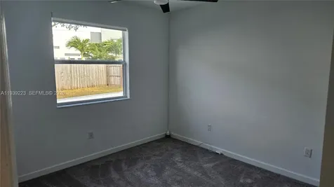 1433 SE 27th Terrace Homestead FL 33035