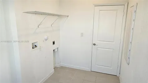 1433 SE 27th Terrace Homestead FL 33035