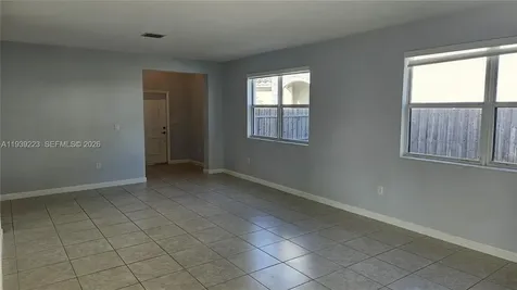1433 SE 27th Terrace Homestead FL 33035