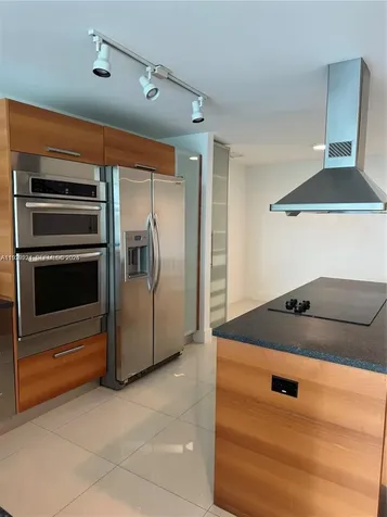 2950 NE 188 Street Aventura FL 33180
