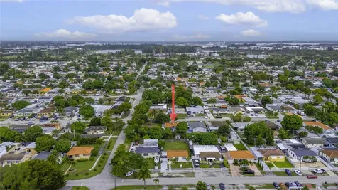 116 E 59 Hialeah FL 33013