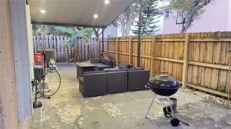 2006 SE 14th Court Homestead FL 33035