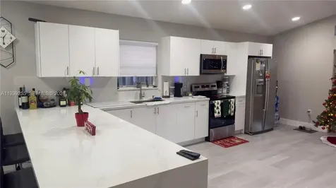 2006 SE 14th Court Homestead FL 33035