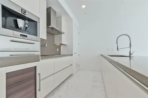 17475 Collins Avenue Sunny Isles Beach FL 33160