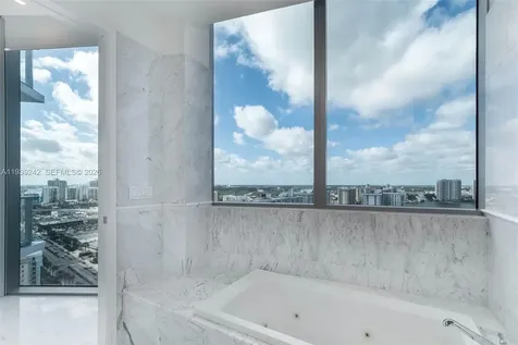 17475 Collins Avenue Sunny Isles Beach FL 33160