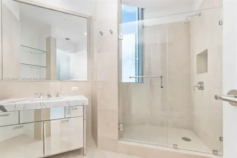 17475 Collins Avenue Sunny Isles Beach FL 33160