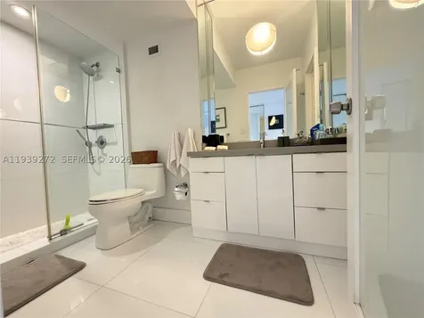 100 Lincoln Road Miami Beach FL 33139