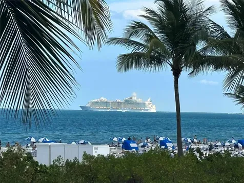 100 Lincoln Road Miami Beach FL 33139