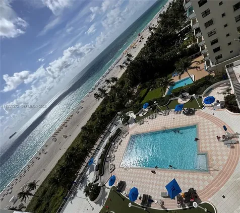 100 Lincoln Road Miami Beach FL 33139