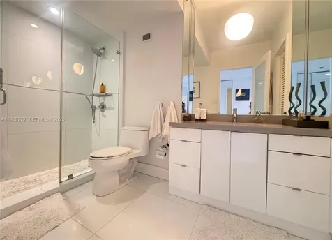 100 Lincoln Road Miami Beach FL 33139