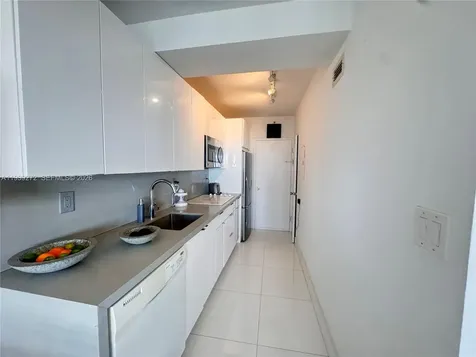 100 Lincoln Road Miami Beach FL 33139