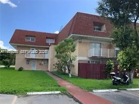 250 NW 107th Avenue Miami FL 33172