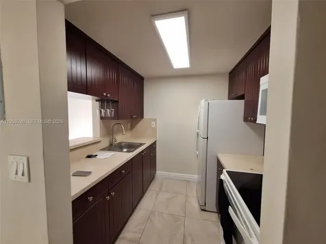 250 NW 107th Avenue Miami FL 33172