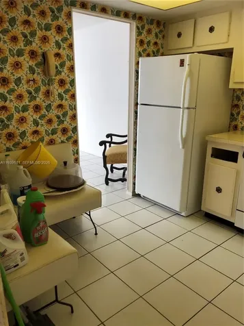 18011 Biscayne Boulevard Aventura FL 33160