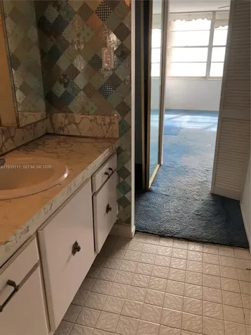 18011 Biscayne Boulevard Aventura FL 33160