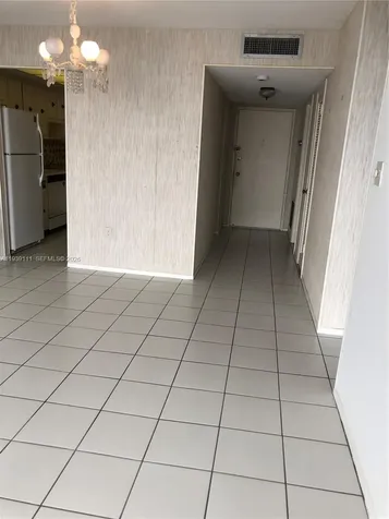 18011 Biscayne Boulevard Aventura FL 33160