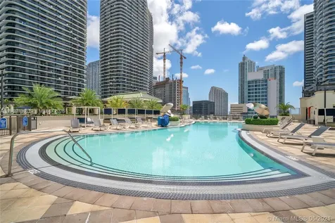 999 SW 1st Avenue Miami FL 33130