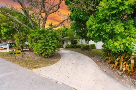 6765 SW 51st Street Miami FL 33155