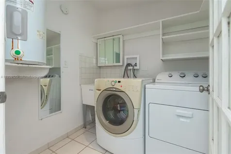6765 SW 51st Street Miami FL 33155